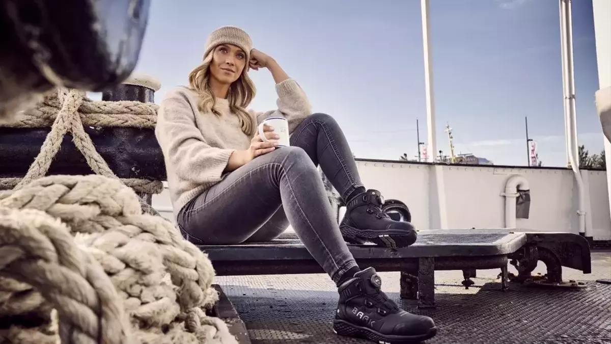 Baak präsentiert innovative Sicherheitsschuh-Kollektion für Frauen