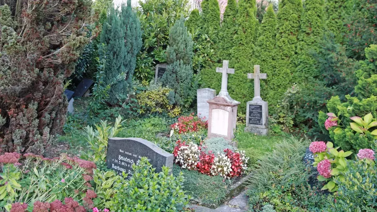 Initiative zur Friedhofskultur: Kommunen in die Pflicht nehmen