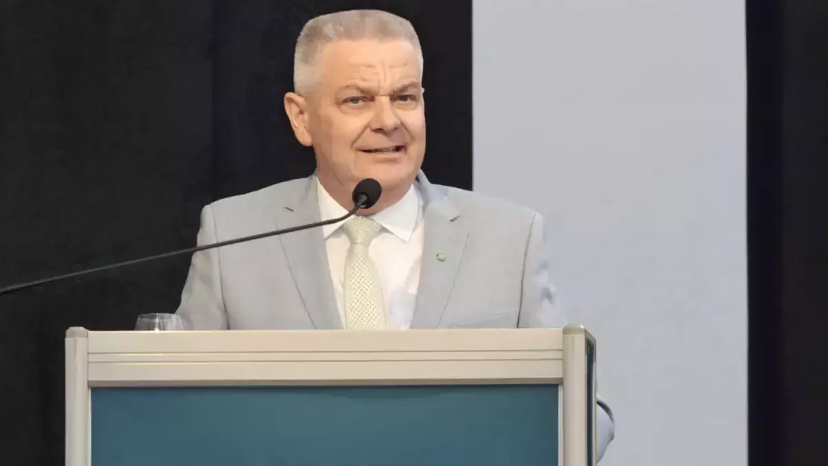 Bundesverdienstkreuz für Gerhard Hugenschmidt: Eine Würdigung des Engagements im Gartenbau