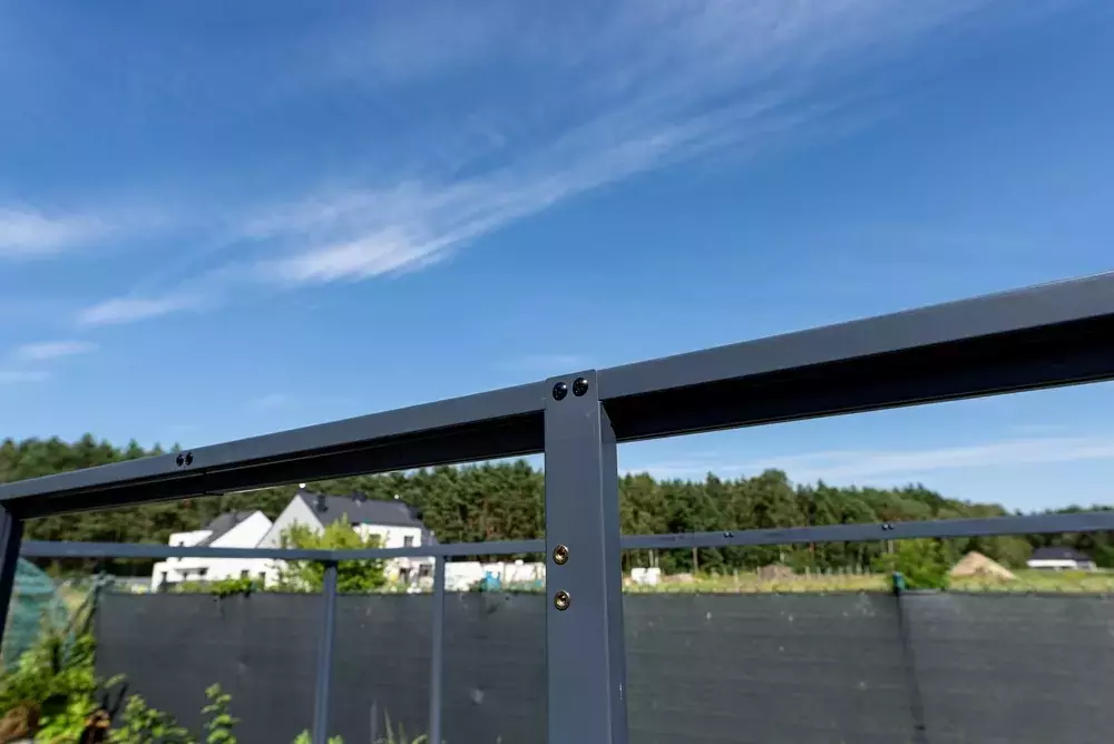 Metallprofile für Garten und Terrasse: Online-Anbieter im Vergleich