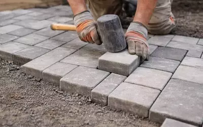 Die Kunst des Pflasterns: Mehr als nur ein Weg zum Haus