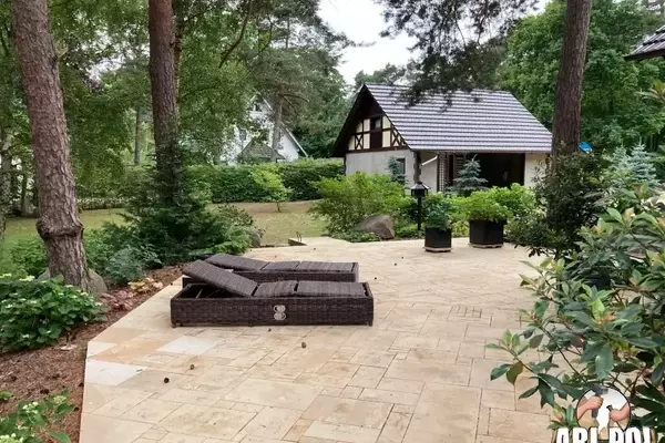 Polygonalplatten: Ästhetische und dauerhafte Gestaltung von Gartenwegen und Terrassen