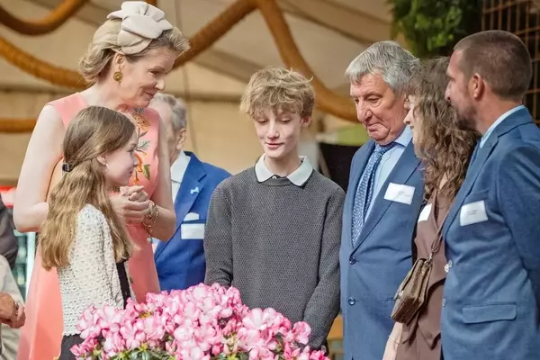Königin Mathilde tauft neue Azalee – Ein königliches Highlight bei den Genter Floralien