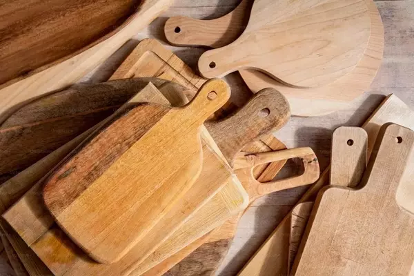 Olivenholzbretter: Mehr als nur Küchenhelfer – eine Bereicherung für jeden Tisch