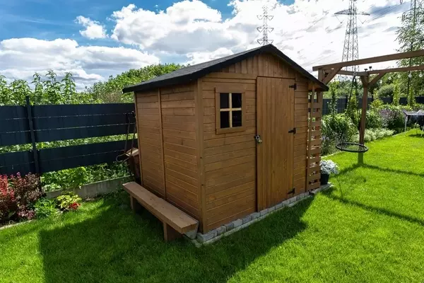 Optimale Türzargen für Gartenhaus und Wintergarten: Nahtlose Übergänge gestalten
